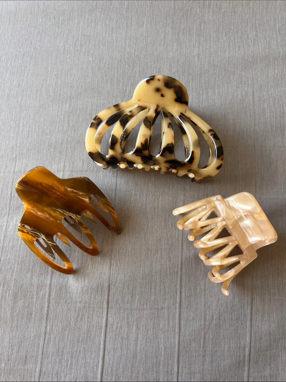 Multi-Color Tortoiseshell Resin Hair Clips - Neutral Pattern